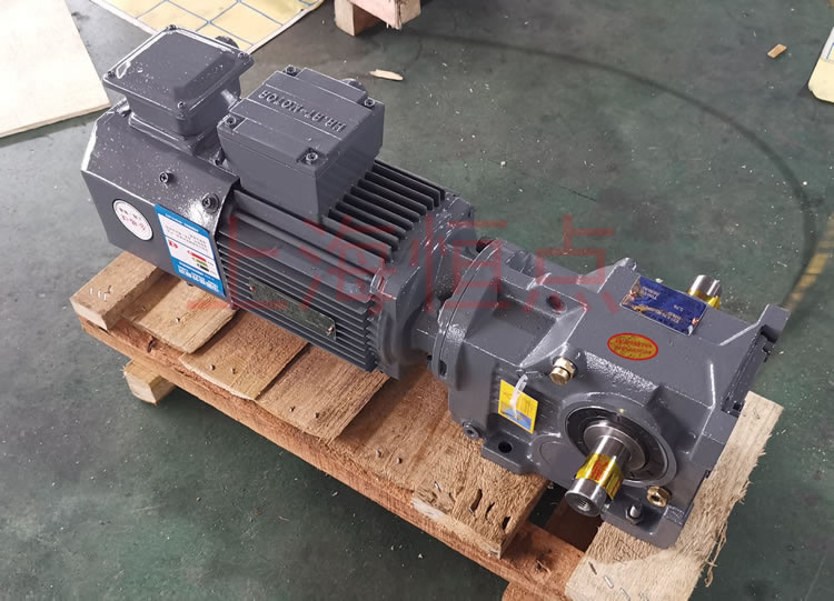 K37系列減速機輸入配變頻電機，輸出雙軸A+B 實物照片