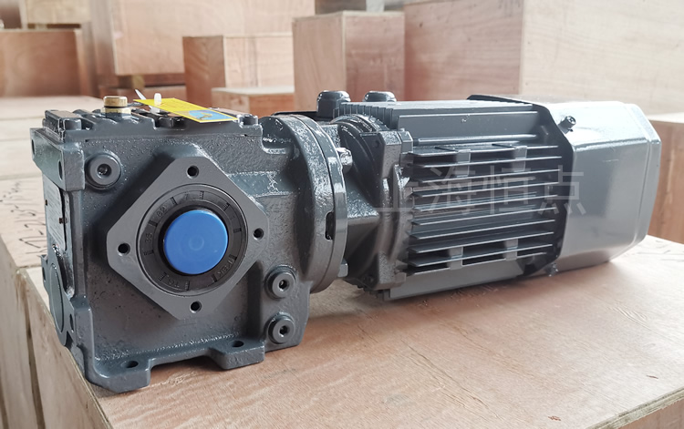 SA37系列減速機，配電機，灰色油漆 實物照片