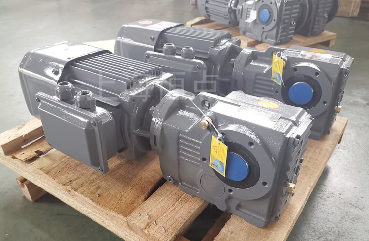 KA37系列減速機通孔輸出，配電機實物圖