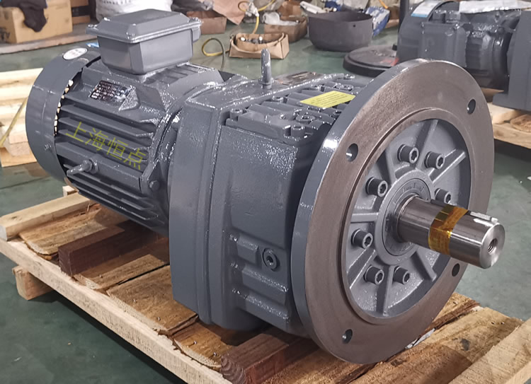 RF87減速機，立式安裝，輸入配電機，實物照片如下